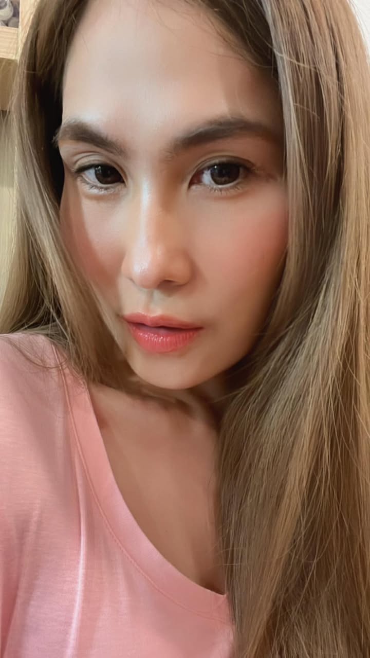 ลิปกลอส 4U2 มงลงปังแบบสาวอุ้ม มิสแกรนด์ 2023 รูปที่ 1