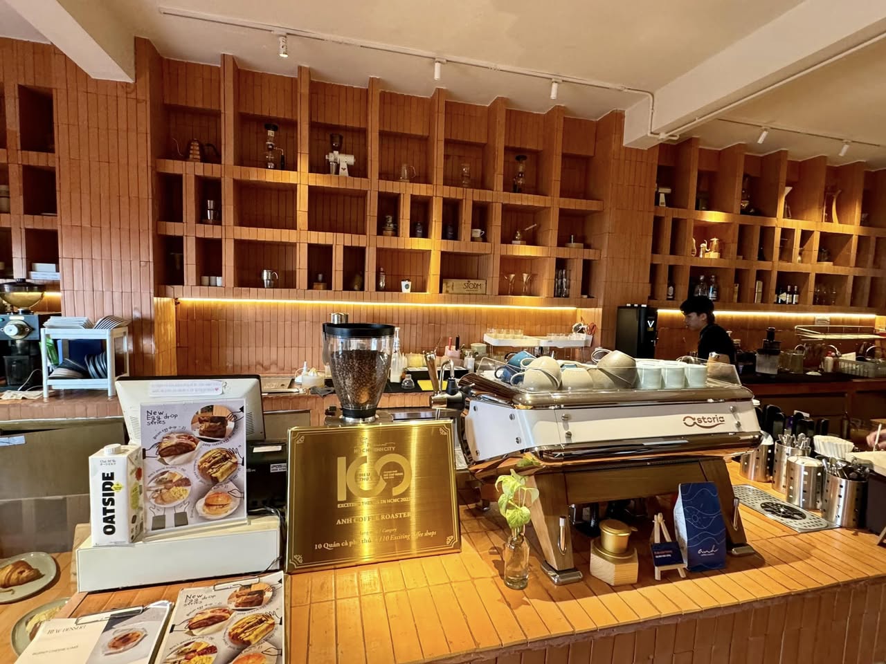 Anh Coffee Roastery ครัวซองต์อร่อยที่โฮจิมินห์ รูปที่ 4