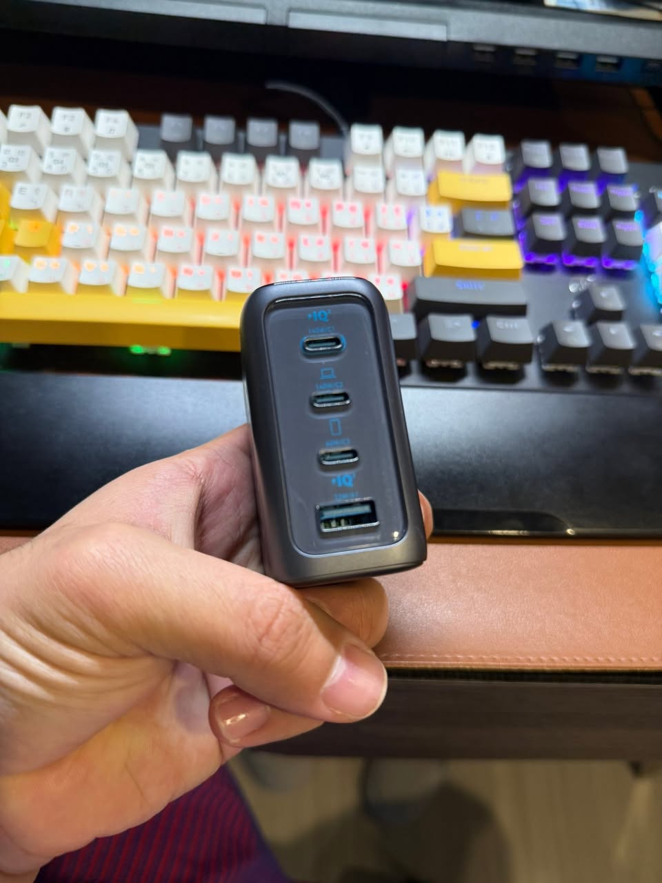 Anker 140W ที่ชาร์จตัวจบ USB-C 3 รู USB-A 1 รู
