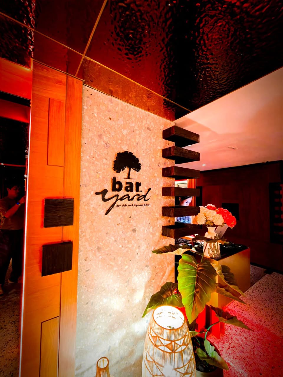 Bar.Yard 40 Rooftop Bar วิวหลักล้าน อาหารฟิวชั่นเม็กซิกัน-ไทย รูปที่ 2