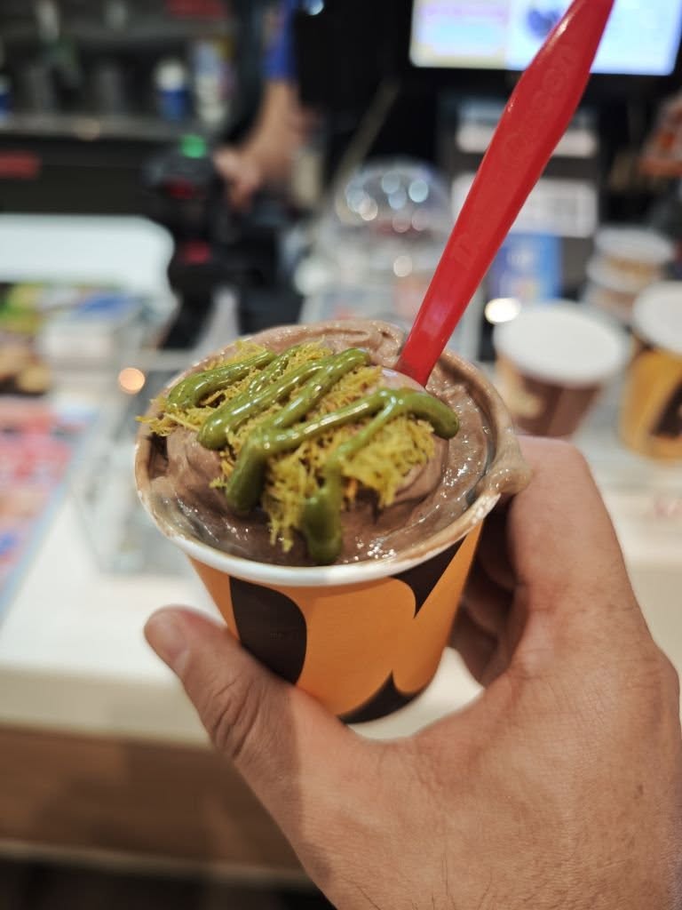 Dairy Queen Dubai Chocolate Belgian Blizzard 79 บาท