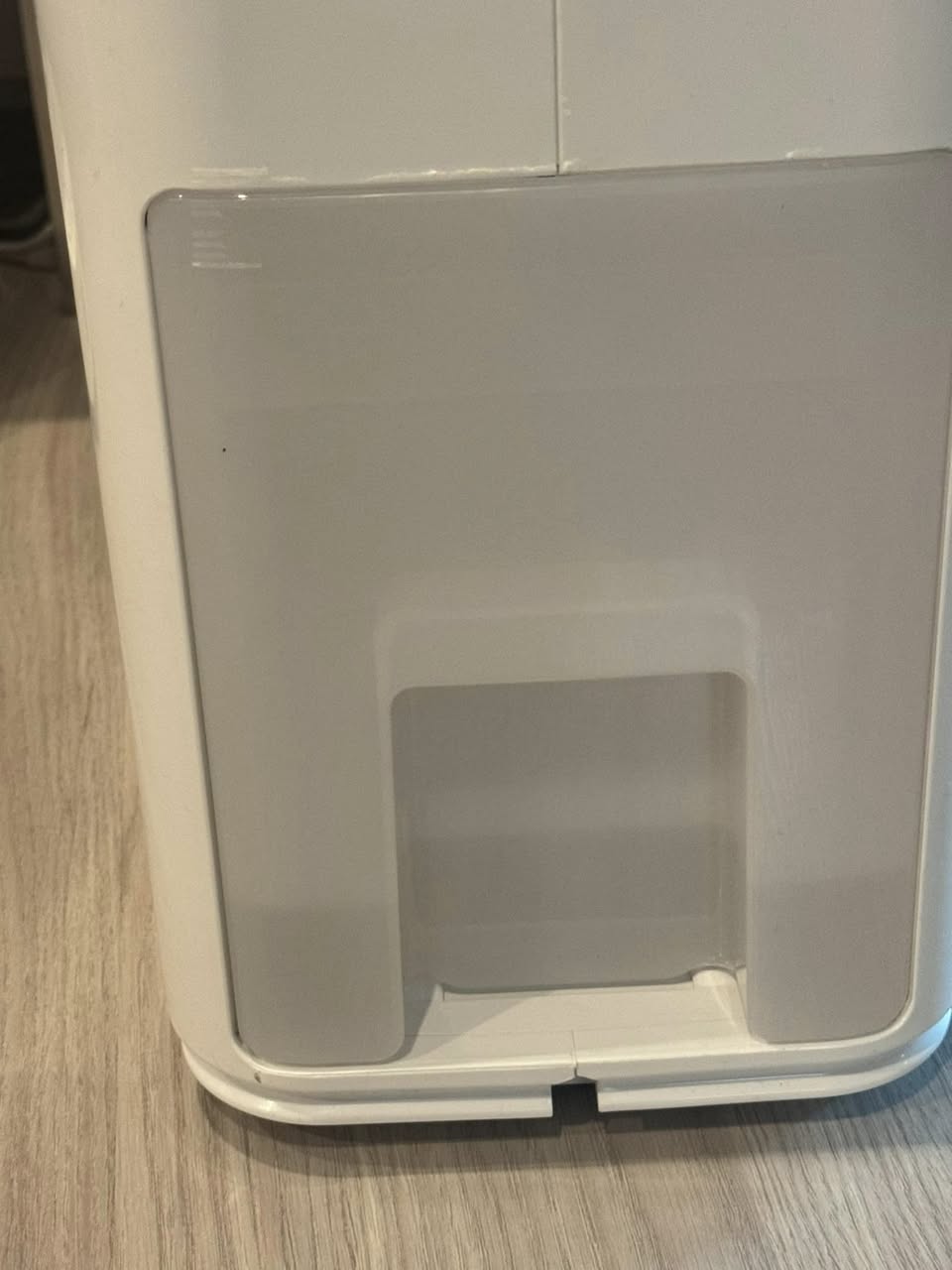 เครื่องลดความชื้น (Dehumidifier) ขนาด 12 ลิตร รูปที่ 1