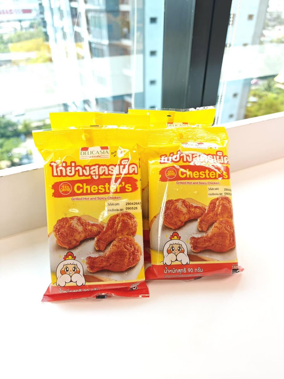 Delicasia x Chester's ไก่ย่างสูตรเผ็ด ฉีกซองเวฟกินได้เลย