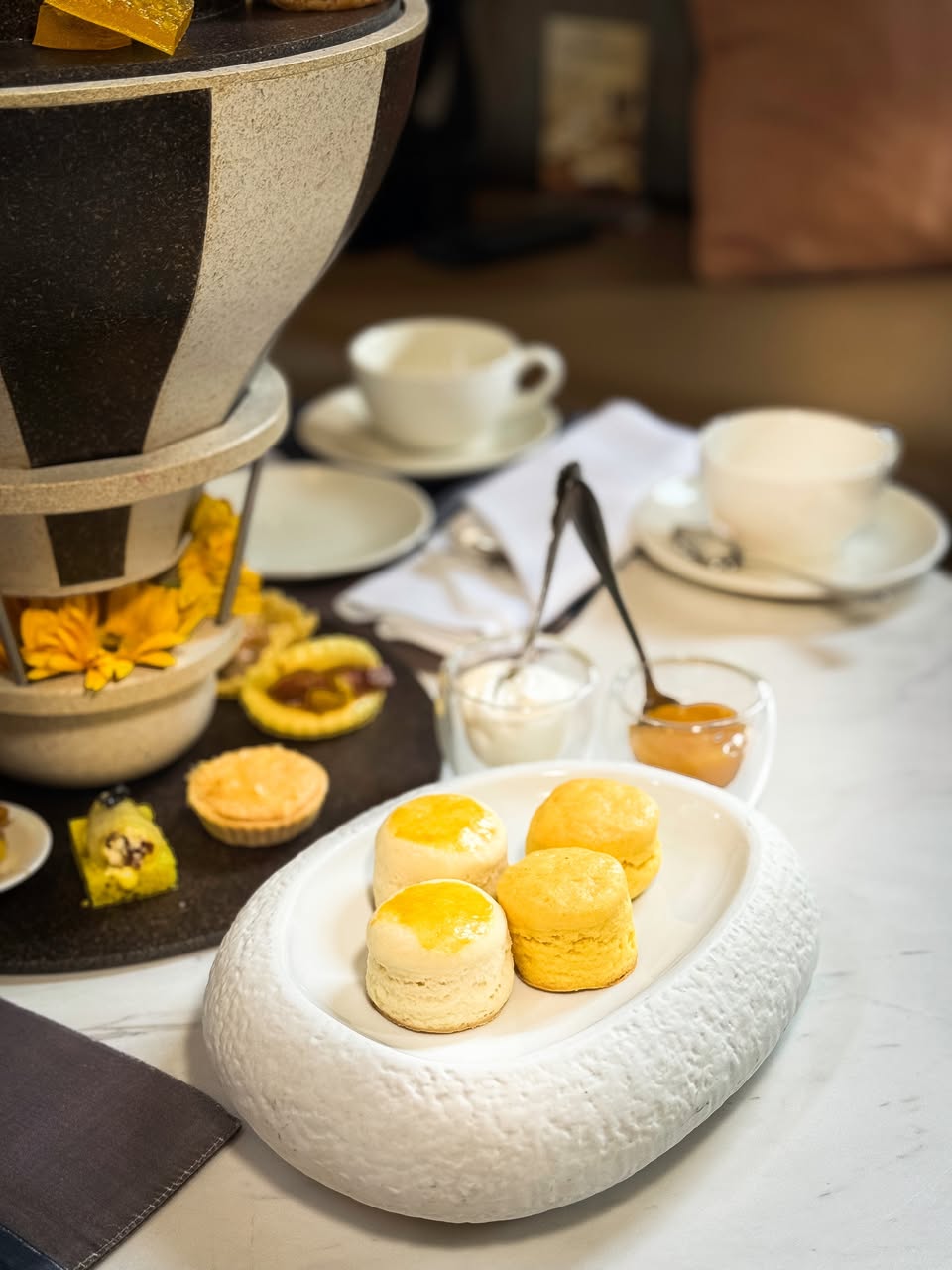 Diplomat Bar เซ็ตน้ำผึ้ง Afternoon Tea ใหม่ รูปที่ 2