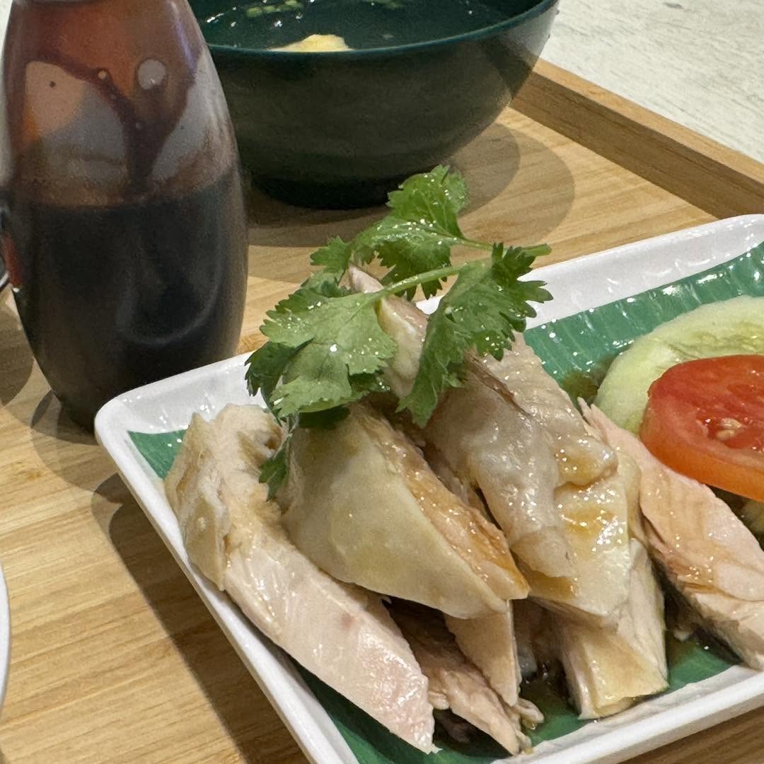 Fattchicken Rice ข้าวมันไก่สิงคโปร์ 3 น้ำจิ้ม รูปที่ 1