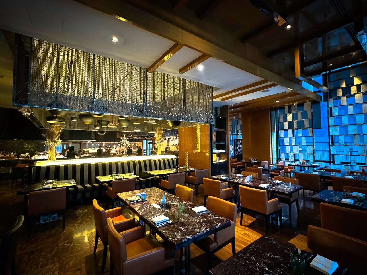 Seafood on Fire ที่ห้องอาหาร Flavors Renaissance Bangkok รูปที่ 1