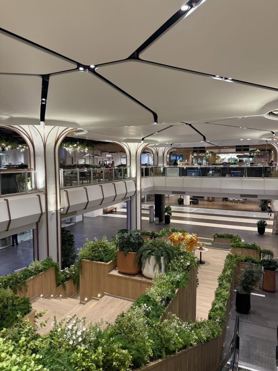 Gateway เอกมัย ปรับศูนย์อาหารใหม่สวยน่านั่งขึ้นเยอะ รูปที่ 2