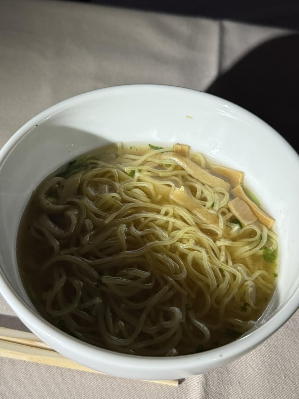 ราเมงบนเครื่อง JAL อร่อยจนกินเกลี้ยง