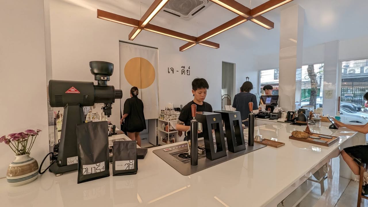 JEDI Café & Bar ร้านกาแฟน่ารักแถวภูเขาทอง รูปที่ 4