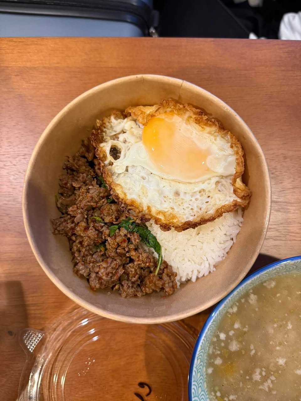 ร้านกระเพราที่ถูกต้อง สุขุมวิท 77 ต้นเนื้อโคขุนอร่อยรสกำลังดี