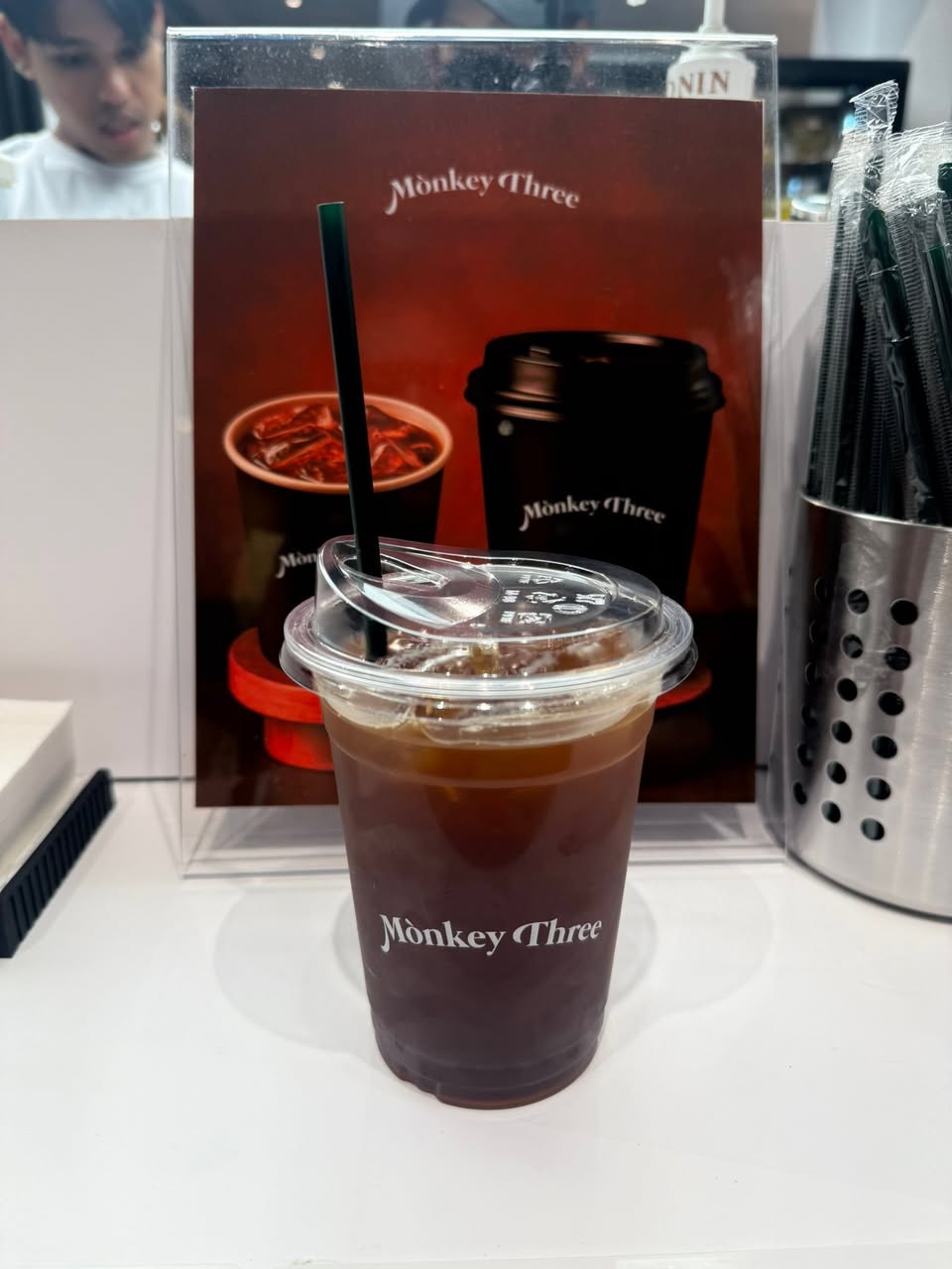 Monkey Three เอ็มควอเทียร์ Geisha Ice Americano 85 บาท