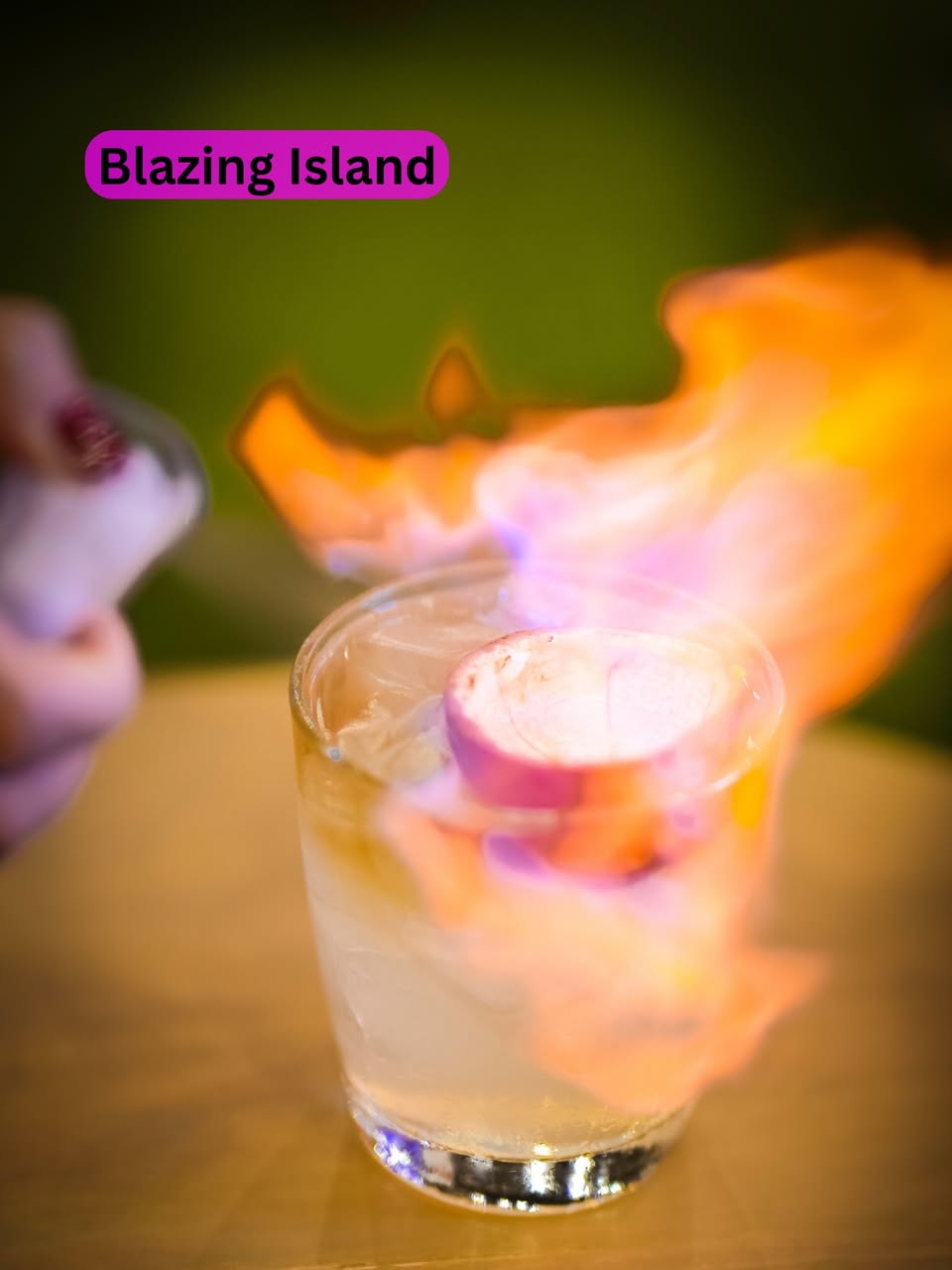 Moxy Bar & Restaurant ชั้น 9 ไทยทวิสหลายชาติ รูปที่ 4