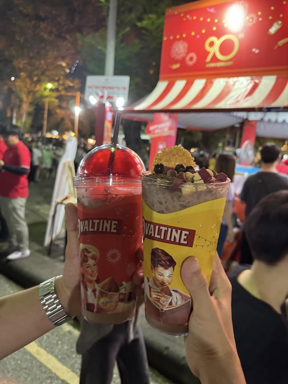 โอวัลตินภูเขาไฟ ที่งานกาชาด รูปที่ 1