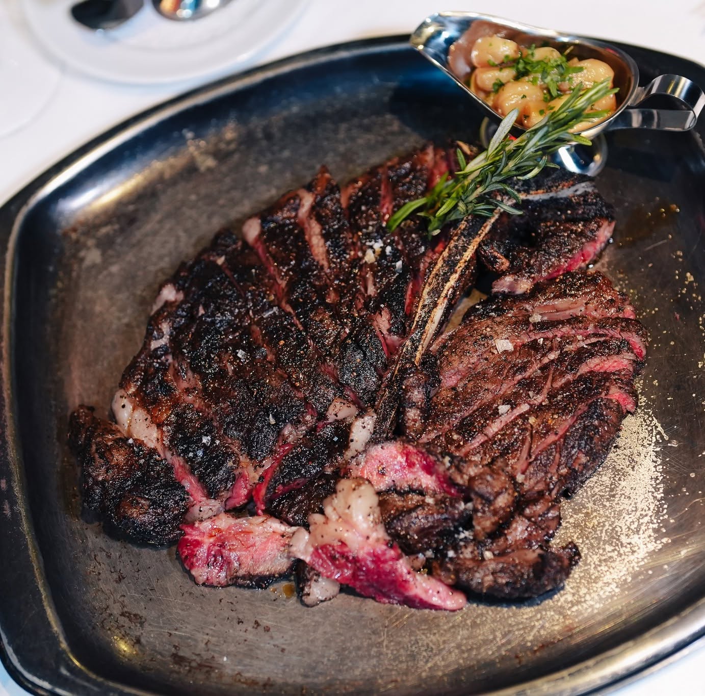 Quilombo Bangkok สเต็กอาร์เจนตินาสไตล์ Fire, Beef & Wine ใจกลางทองหล่อ รูปที่ 2
