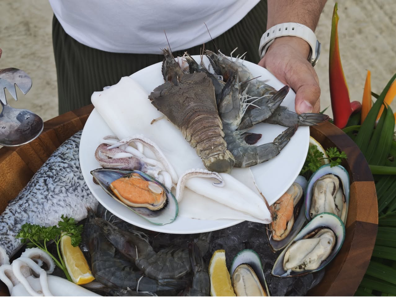 Rayong Marriott ชุด Seafood ย่างเองที่โต๊ะ รูปที่ 1