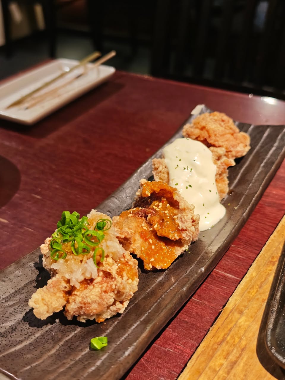 Toritetsu Akihabara ไก่คาราอาเกะและยากิโทริอร่อยมาก